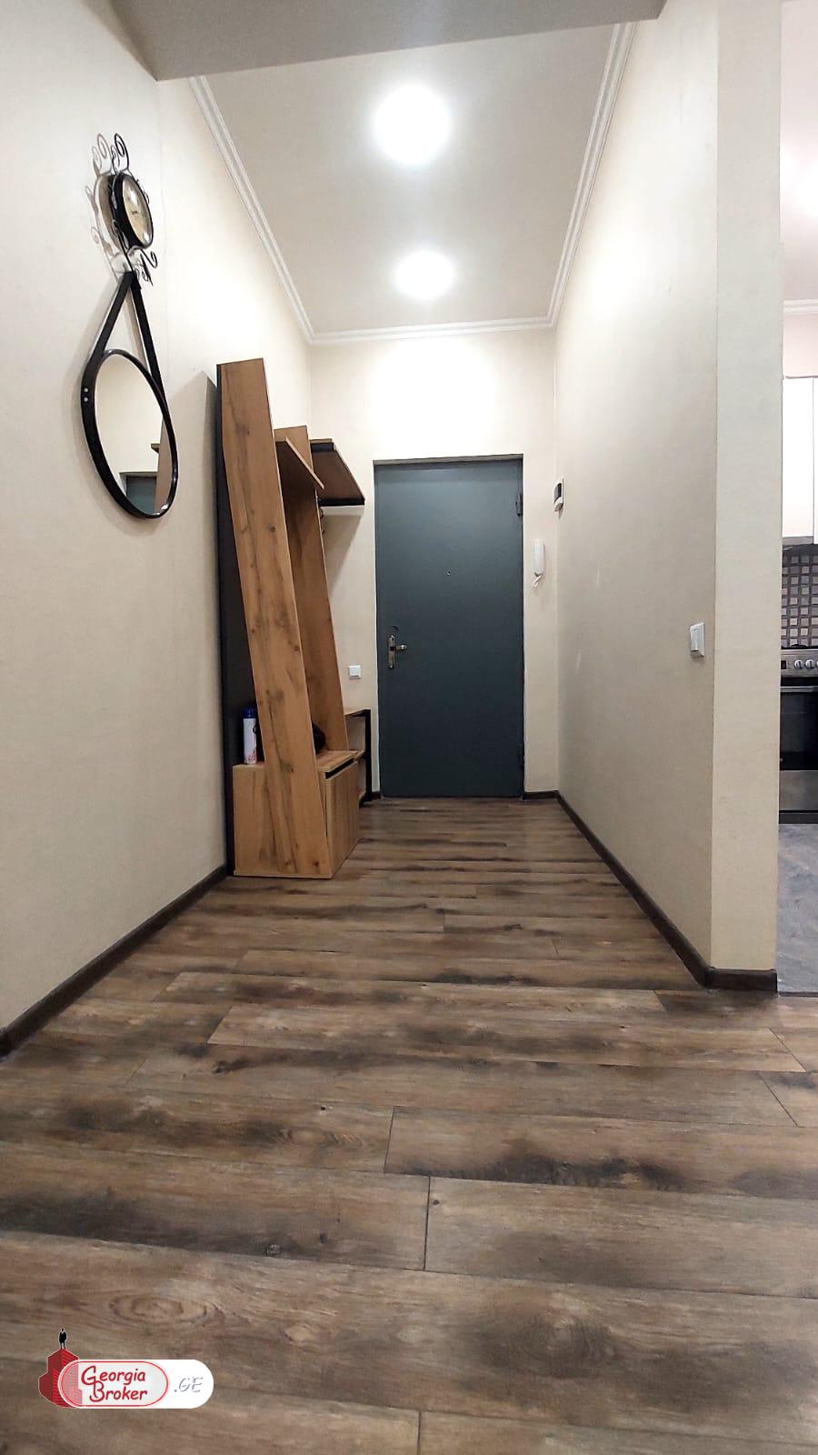 იყიდება ახალი გარემონტებული 3 ოთახიანი ბინა ორთაჭალაში